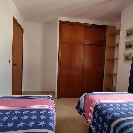 Atico Con Terraza Y 2 Habitaciones En Casco Antiguo Benidorm Eksteriør billede