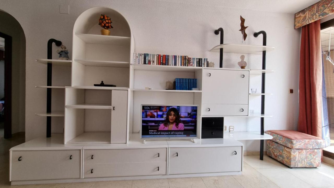 Atico Con Terraza Y 2 Habitaciones En Casco Antiguo Benidorm Eksteriør billede